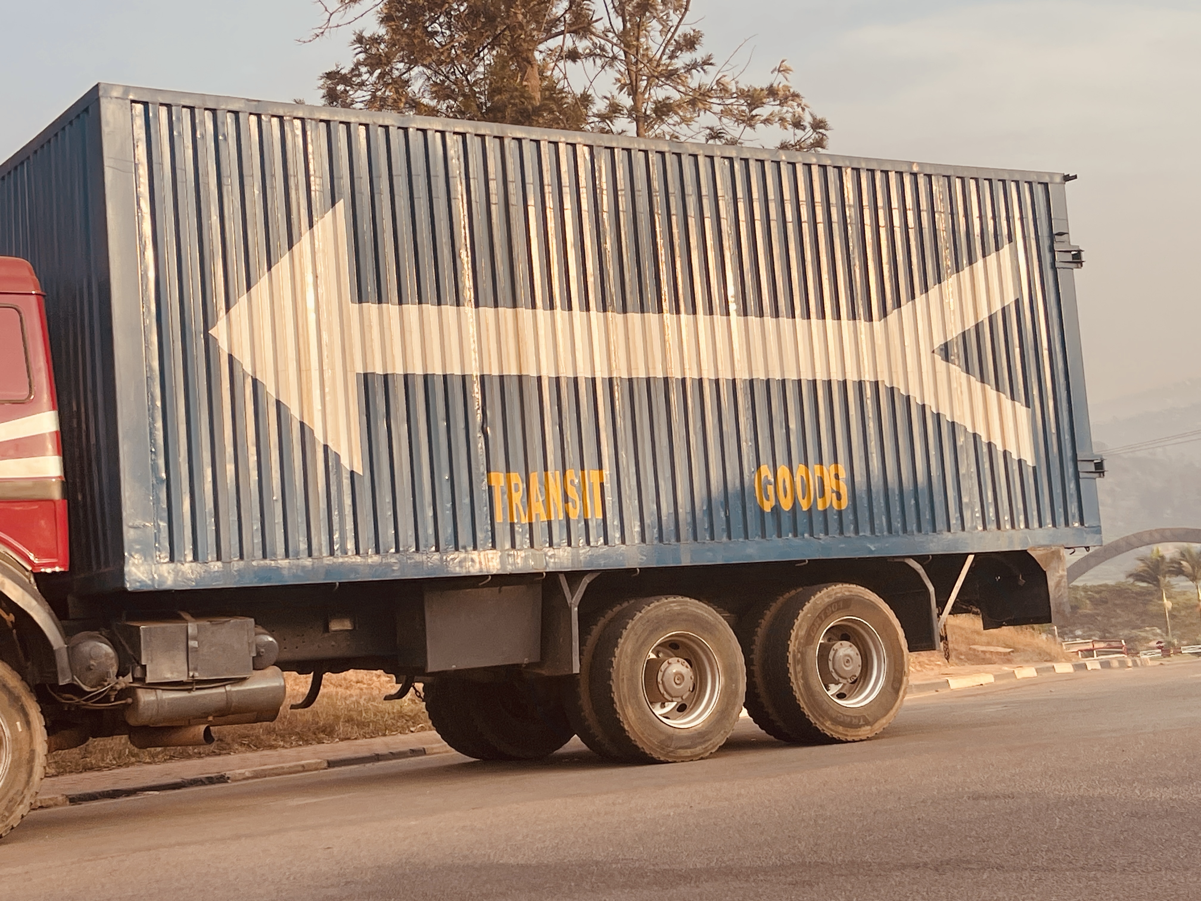 Amingo Trucking banner